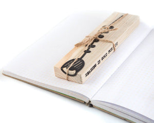 Bookmark "Bellflower". - Atelier Article