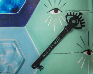 Bookmark "Book Power Is the Key". - Atelier Article