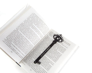 Bookmark "Book Power Is the Key". - Atelier Article
