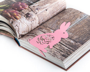 Bookmark "Bunny with a Carrot." - Atelier Article