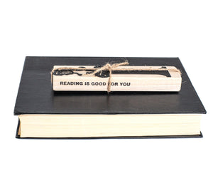 Bookmark "Bust to a Famous Reader". - Atelier Article