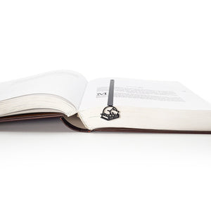 Bookmark "Cat Naps and Page Turns". - Atelier Article