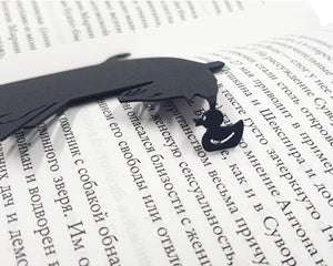 Bookmark "Cat Reading in the Tub". - Atelier Article