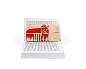 Bookmark "Charming Centipede". - Atelier Article