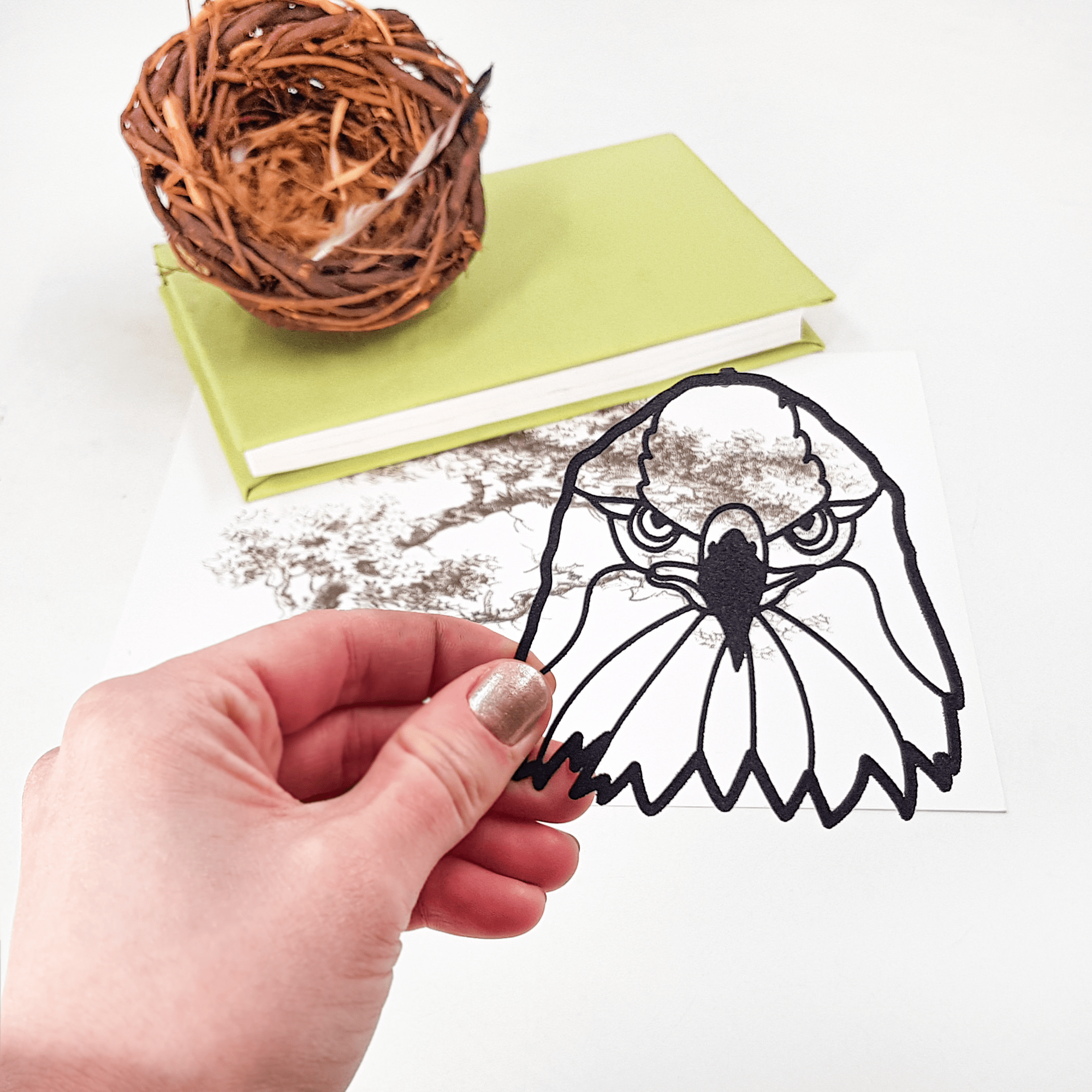 Bookmark Eagle's Head - Atelier Article