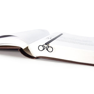 Bookmark "Pince - Nez" in the book - Atelier Article