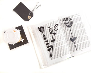 Bookmark "Field Flowers". - Atelier Article