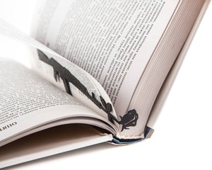 Bookmark "Gun with a Flower". - Atelier Article