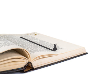 Bookmark "Little Black Dress". - Atelier Article