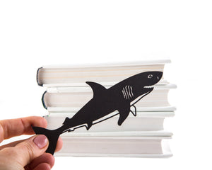Bookmark "Reading Shark". - Atelier Article