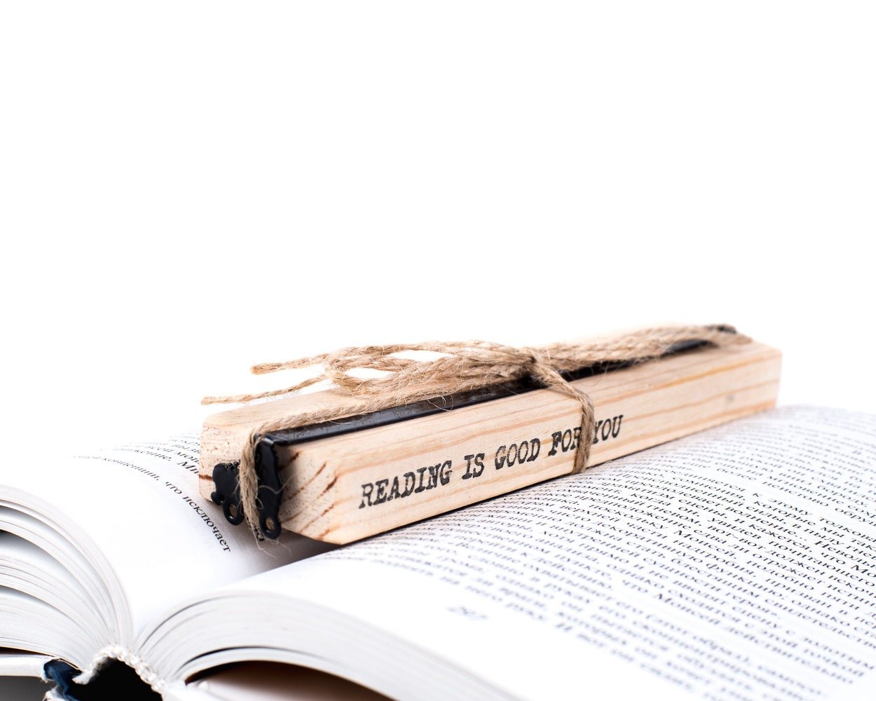 Bookmark "Roller Skates". - Atelier Article