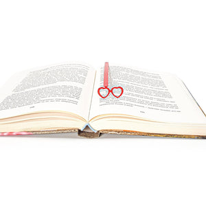 Red Metal Vision Love Bookmark - A Bold and Passionate Gift for Avid Readers and Romantic Souls - Atelier Article