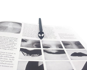 Cryptid Bookmark "Alien Head". - Atelier Article