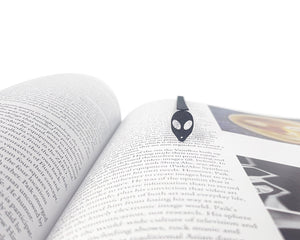 Cryptid Bookmark "Alien Head". - Atelier Article