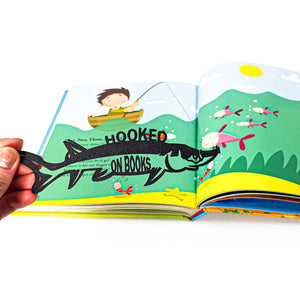 Hooked on Books – Black Metal Bookmark for Avid Readers & Bookish Gift Lovers - Atelier Article