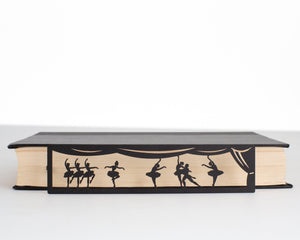 Novelty Bookmark "Ballet". - Atelier Article