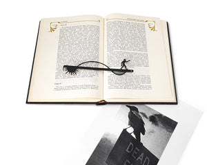 Zombie Bookmark "When the Night Comes". - Atelier Article