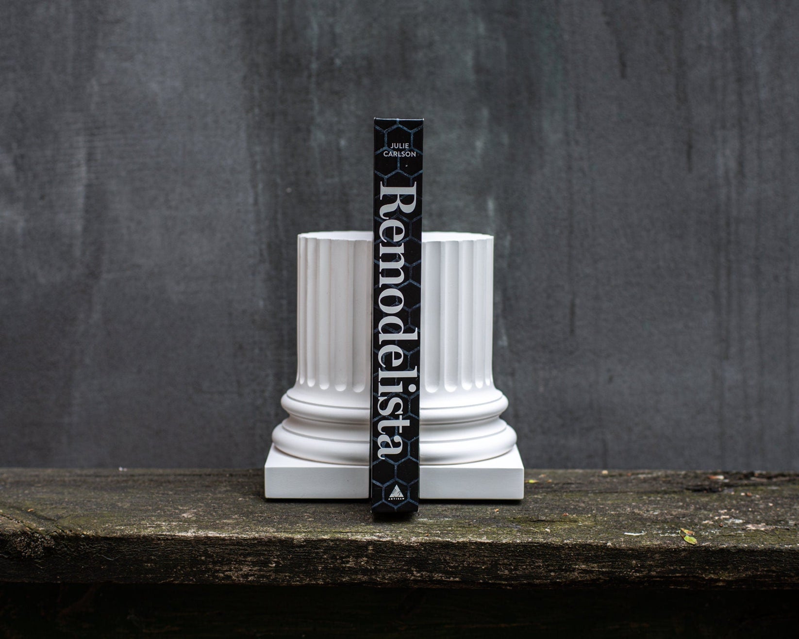 Architectural Neoclassical Style Plaster Pillar Bookends - Atelier Article