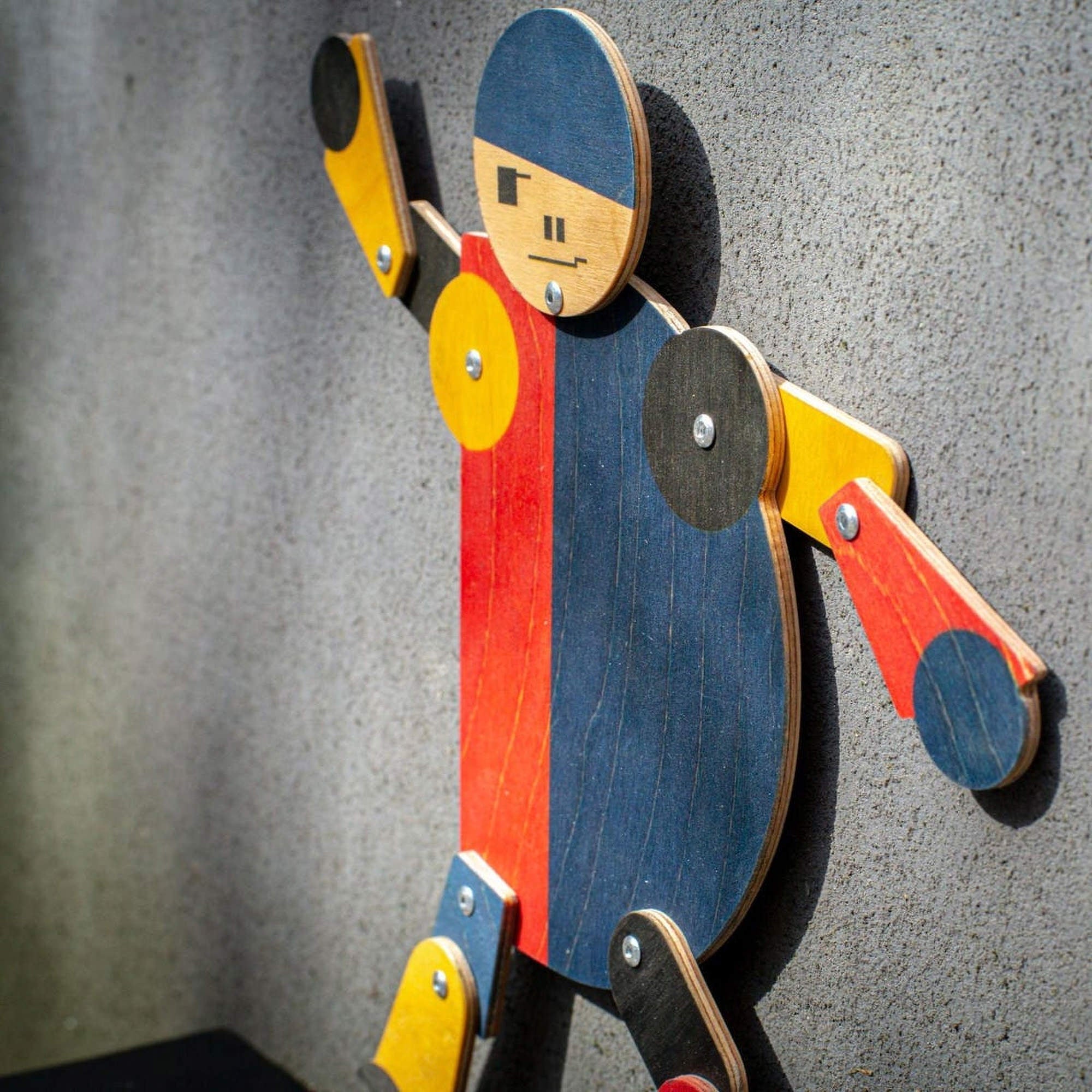 wooden acrobat toy bauhaus articulated figure side view