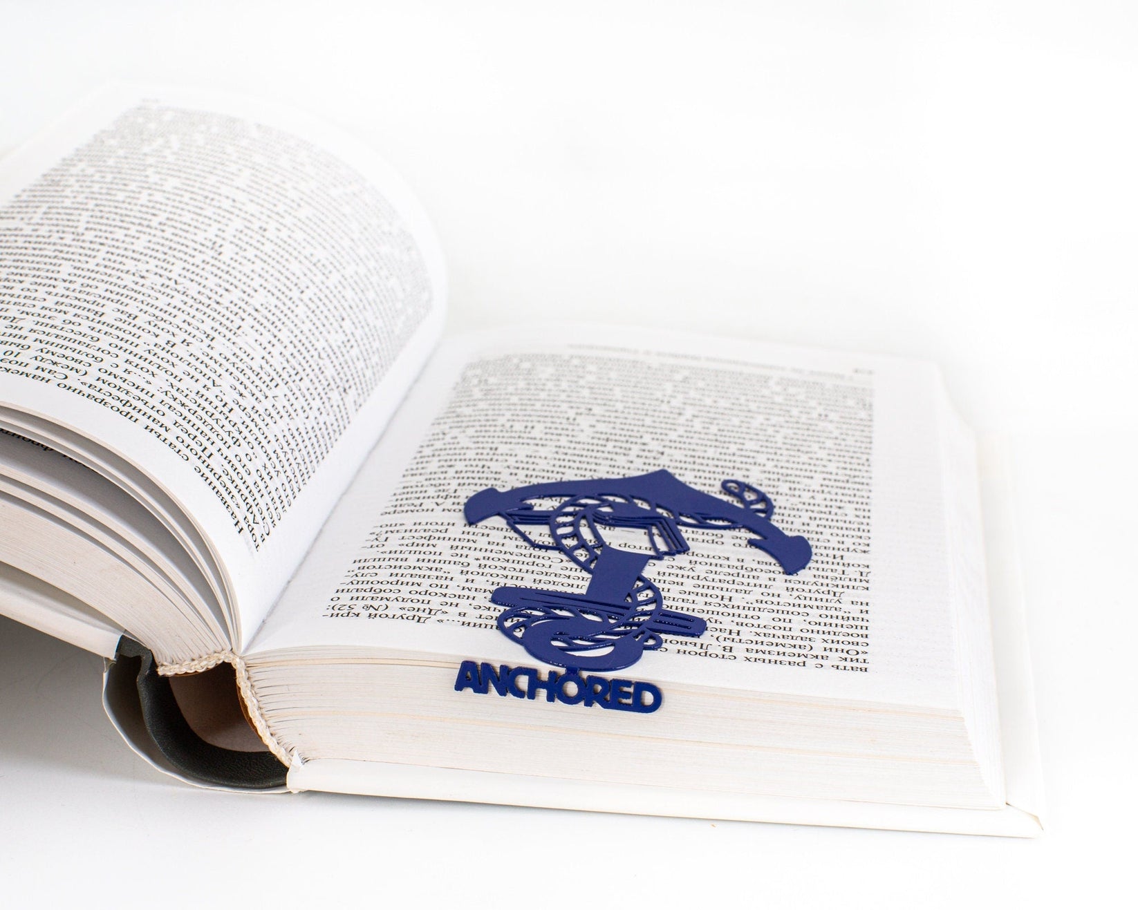 Bookmark "Anchor and the Books". - Atelier Article