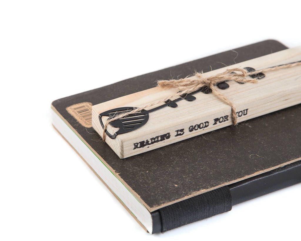 Bellflower metal bookmark packed with kraft paper and twine as a gift