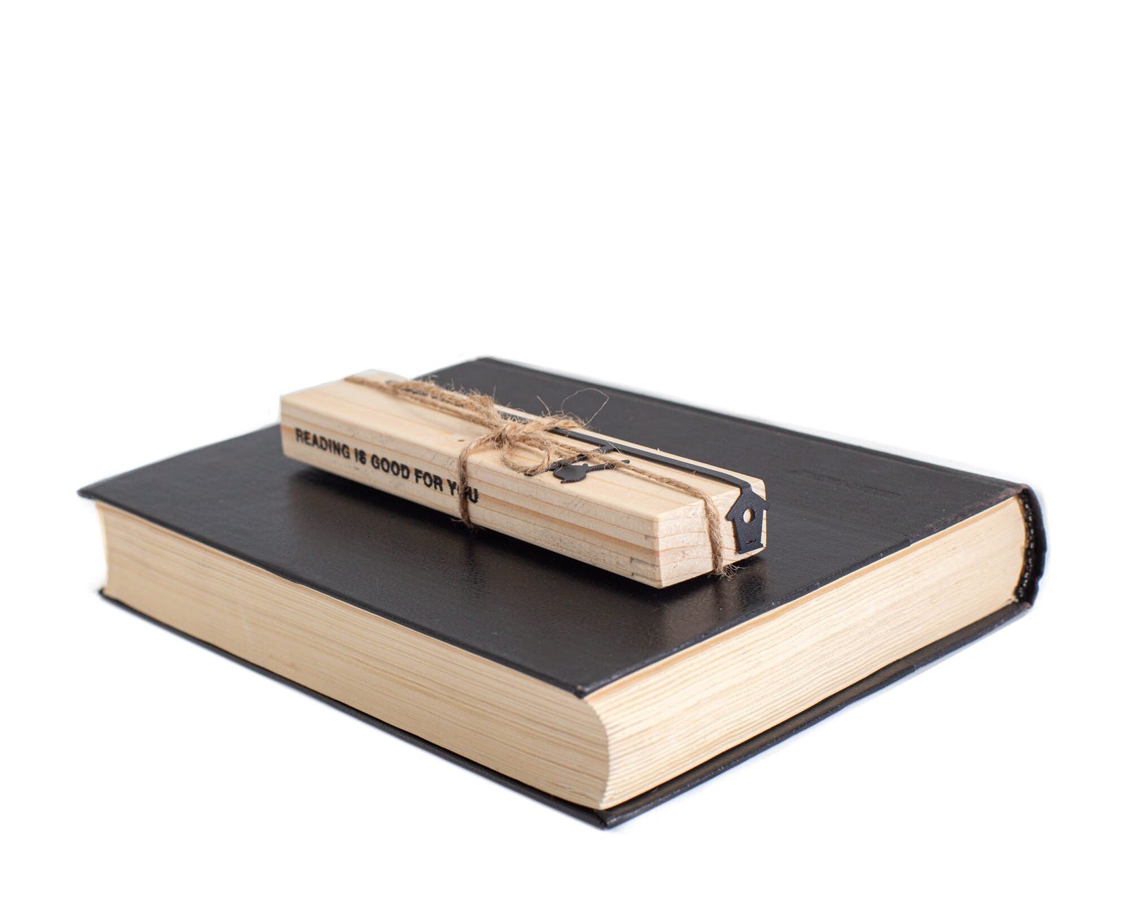 Bookmark "Bird and a Birdhouse". - Atelier Article