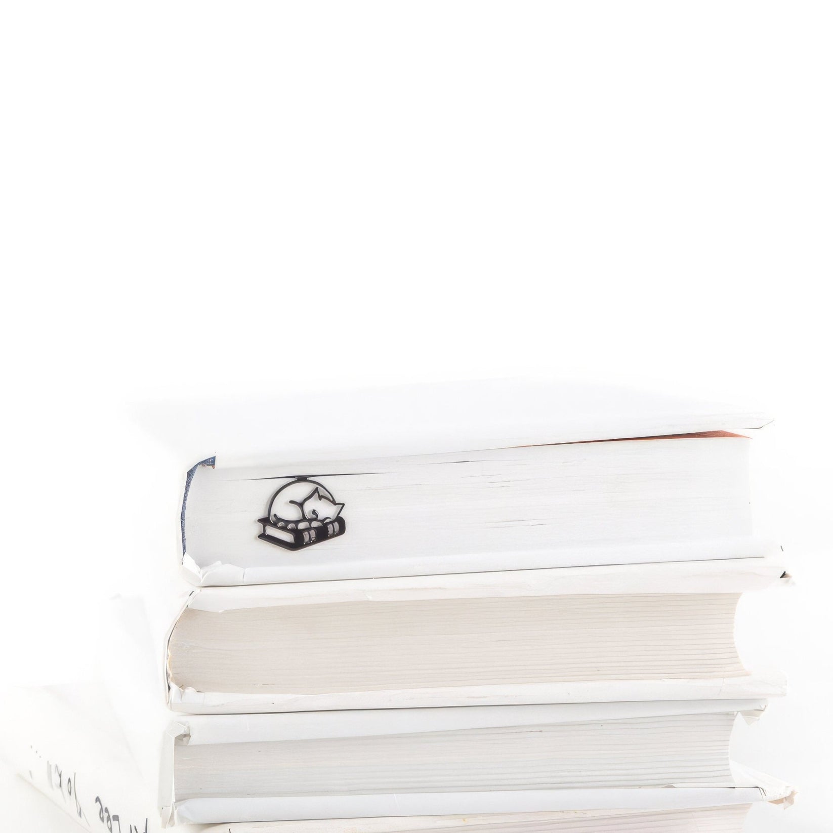 Bookmark "Cat Naps and Page Turns". - Atelier Article