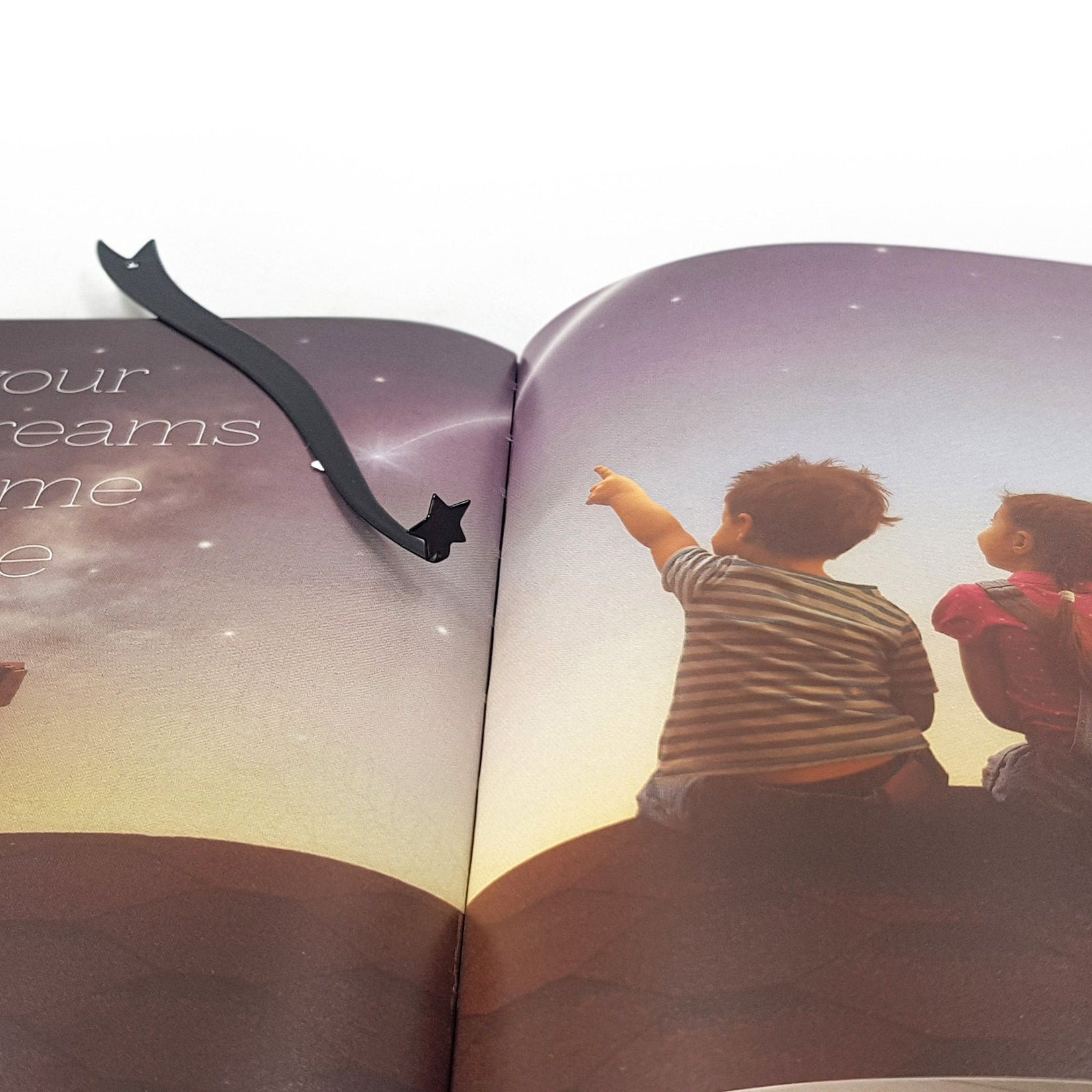 Bookmark "Comet". - Atelier Article