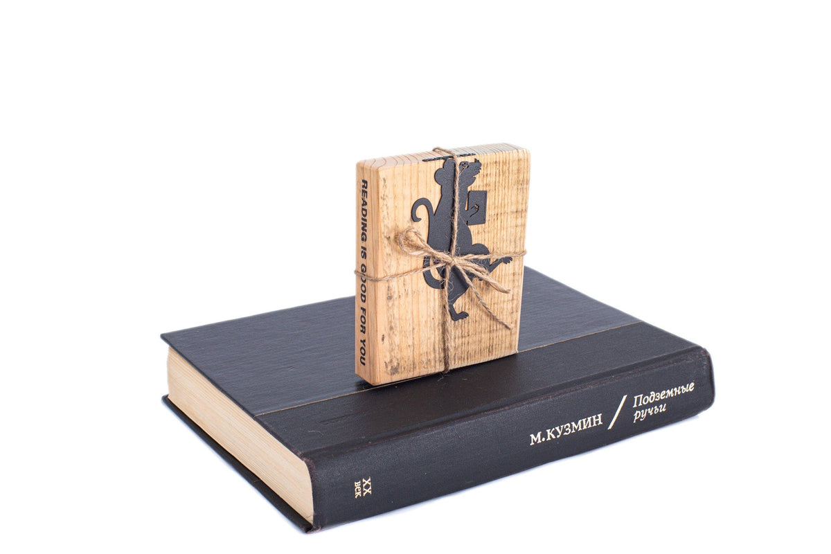 Library Mouse metal bookmark with the engraved wooden gift block it ships with