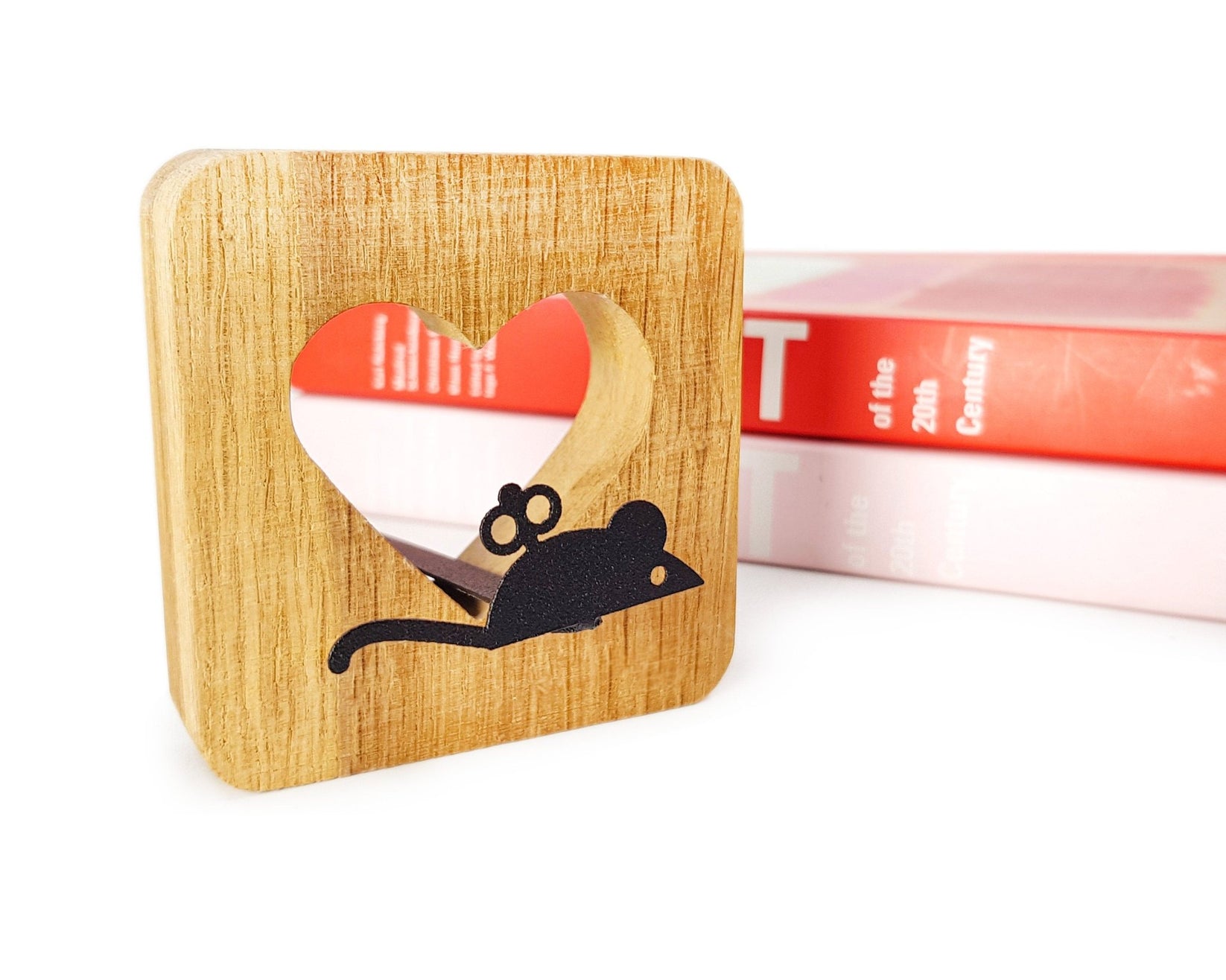 Mechanical Mouse metal bookmark packed with kraft paper and twine as a gift