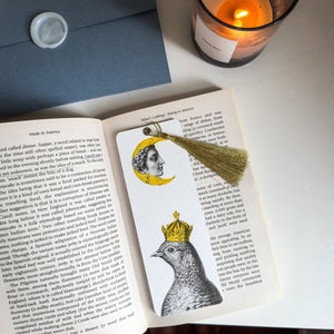 Bookmark "Pigeon Queen and The Moon". - Atelier Article