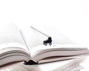 Bookmark "Roller Skates". - Atelier Article