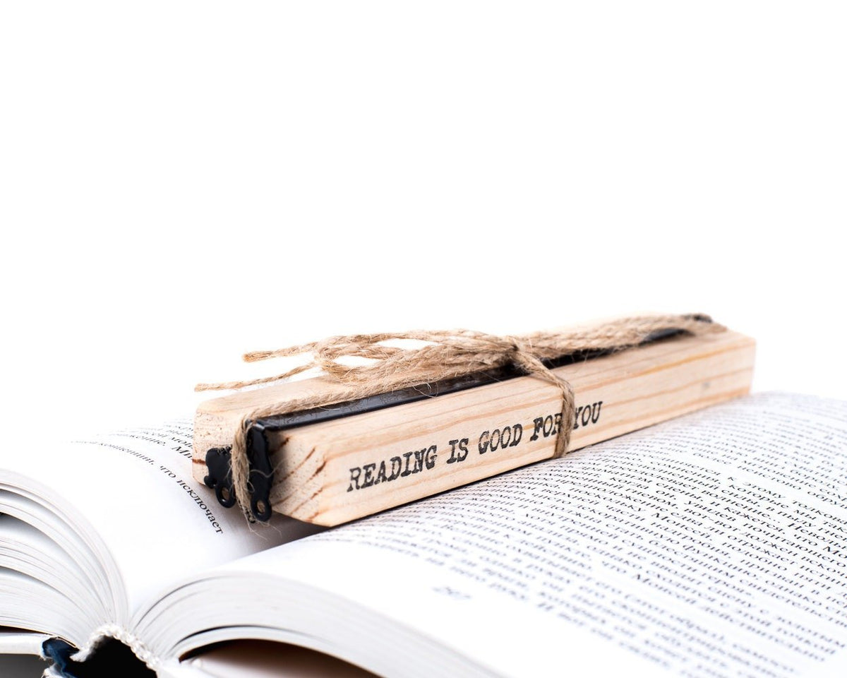 Bookmark "Roller Skates". - Atelier Article