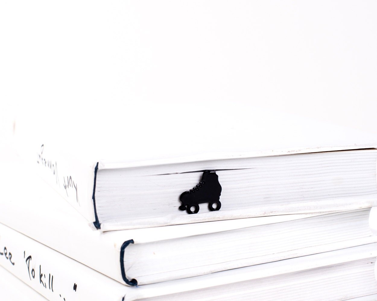 Bookmark "Roller Skates". - Atelier Article