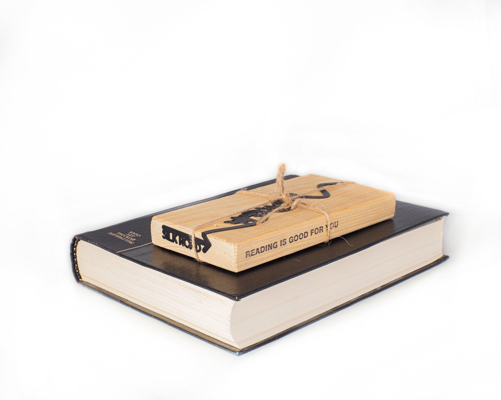Silk Road metal bookmark packed with kraft paper and twine as a gift