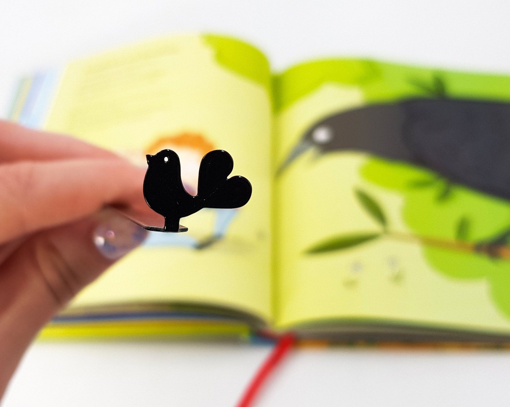 Bookmark "Proud Bird". - Atelier Article
