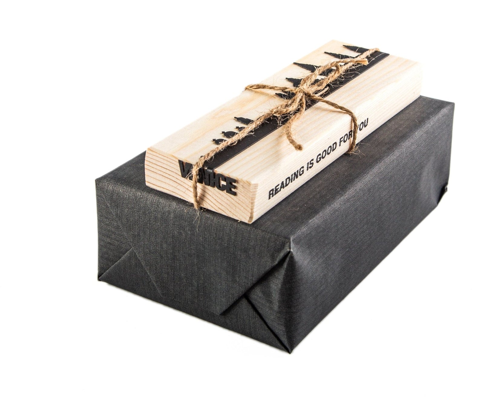Venice metal bookmark packed with kraft paper and twine as a gift