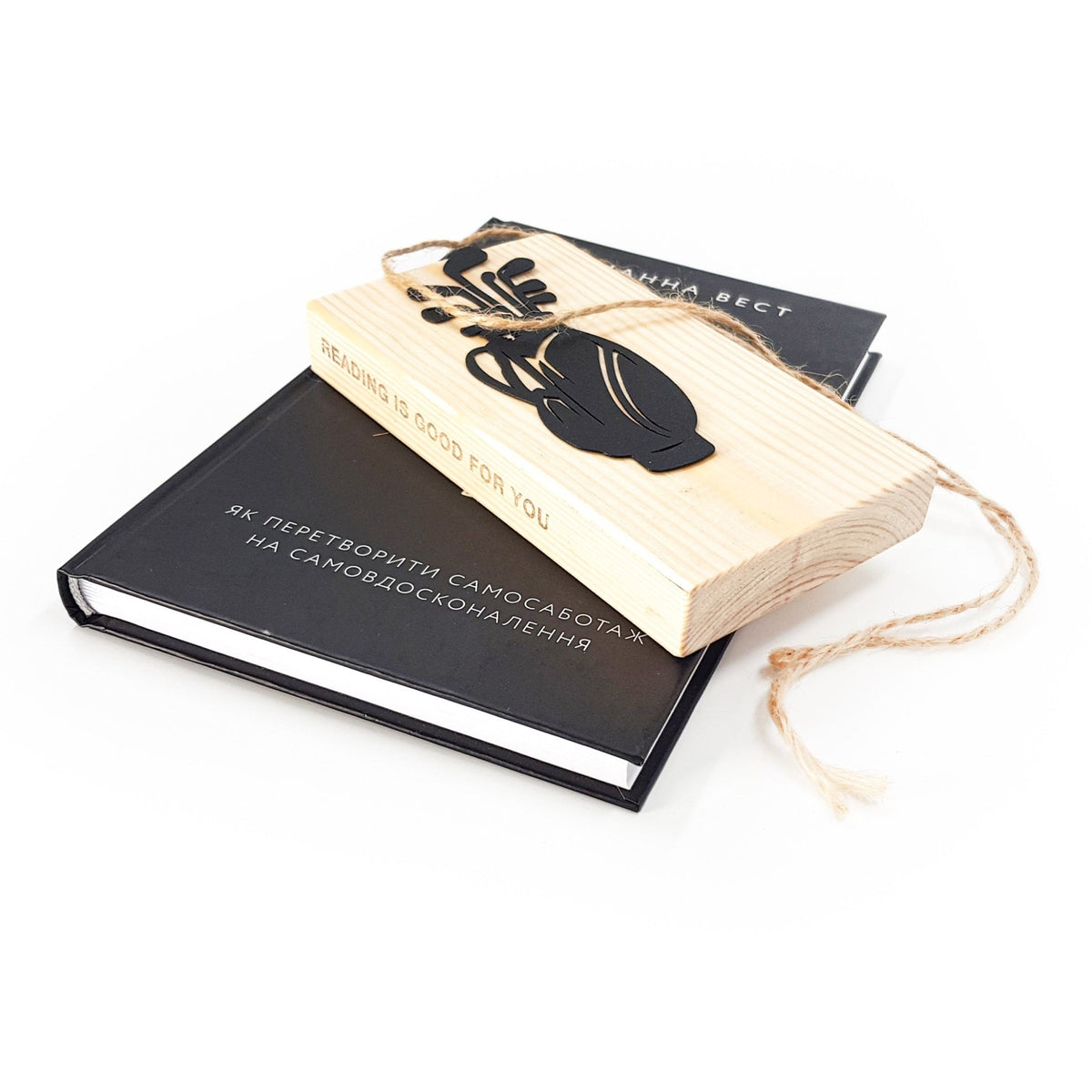 Golf Bag metal bookmark with the engraved wooden gift block it ships with