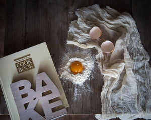 Kitchen wooden bookends "Bake." - Design Atelier Article