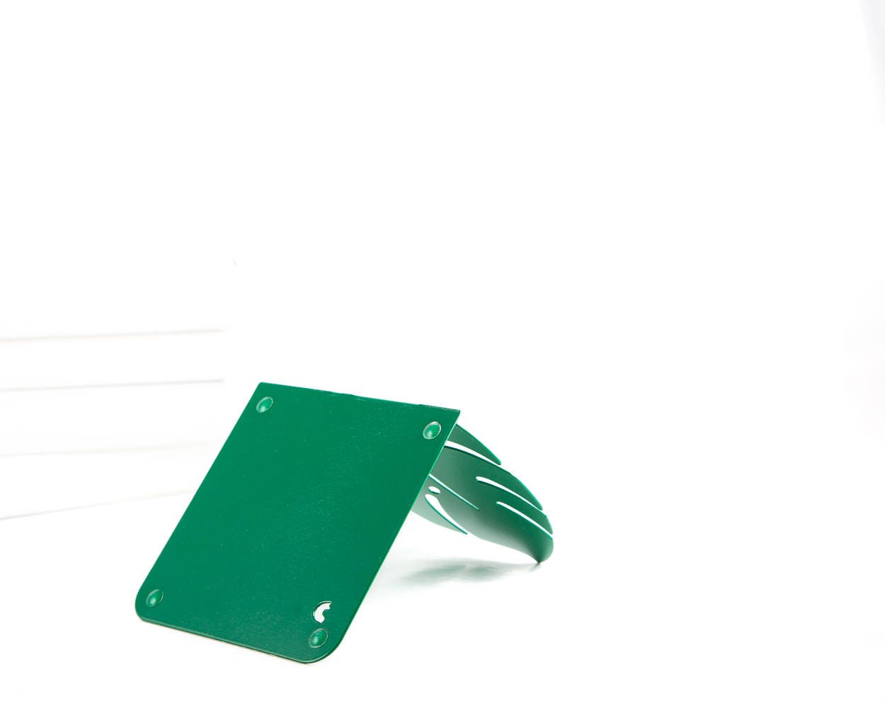 Monstera Leaf Metal Bookends – green – laser-cut steel, photo 3