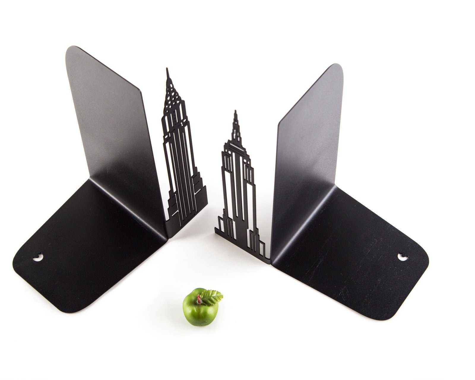 New York Skyline Metal Bookends – laser-cut steel, photo 5