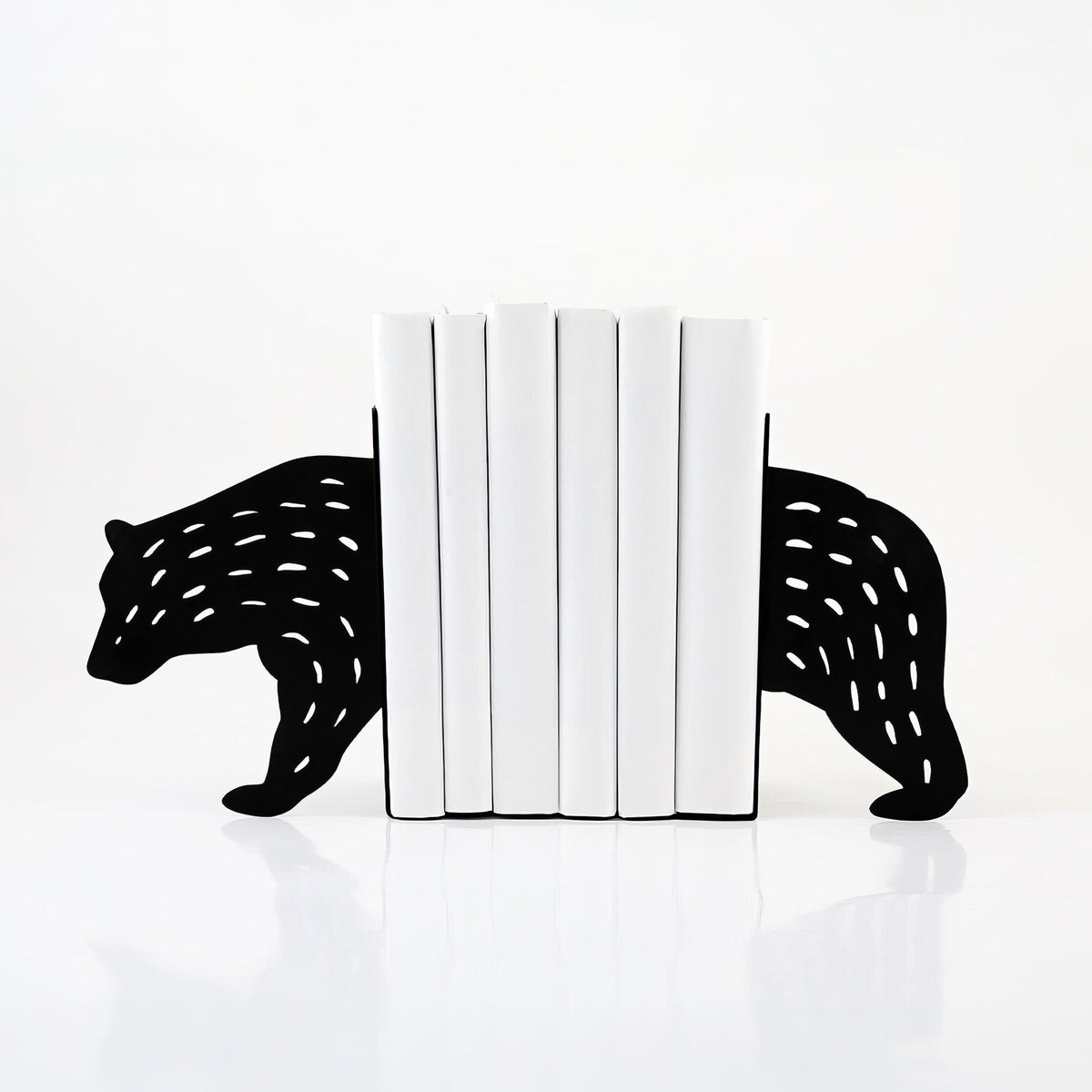 Bear Metal Bookends – laser-cut steel, photo 4