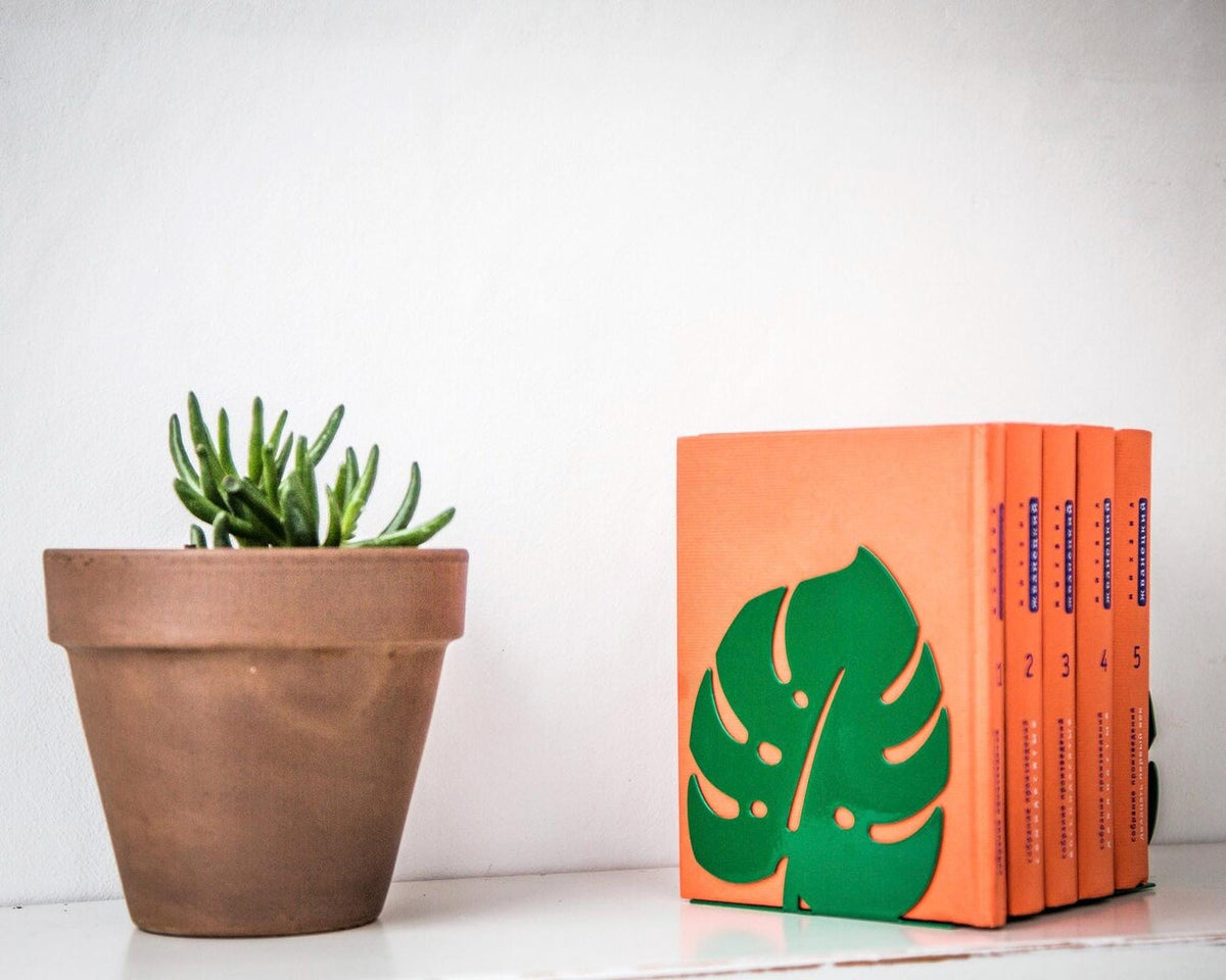 Monstera Leaf Metal Bookends – green – laser-cut steel, photo 6