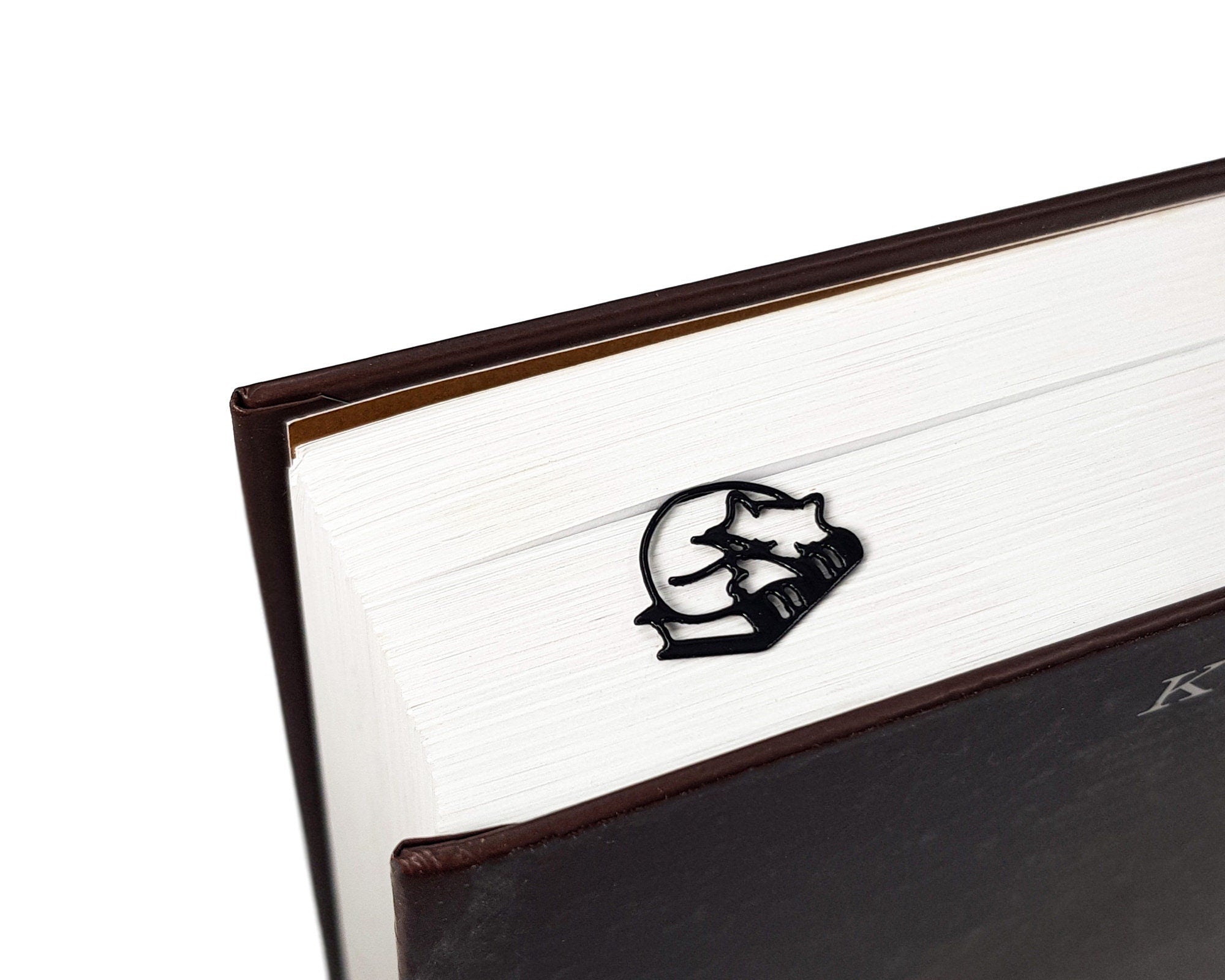 Fox Sleeping on the Books Metal Bookmark - Small Bookish Gift for Best Friend and Avid Readers - Atelier Article