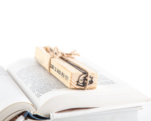 Fox Sleeping on the Books Metal Bookmark - Small Bookish Gift for Best Friend and Avid Readers - Atelier Article