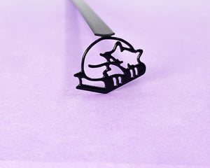 Fox Sleeping on the Books Metal Bookmark - Small Bookish Gift for Best Friend and Avid Readers - Atelier Article