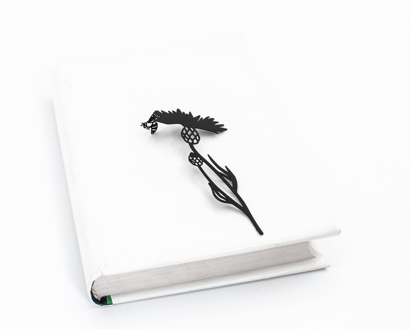 Minimalist Flower Bookmark Beautiful Knapweed and the Bee, Bookmark Love, Small Bookish Gift - Atelier Article