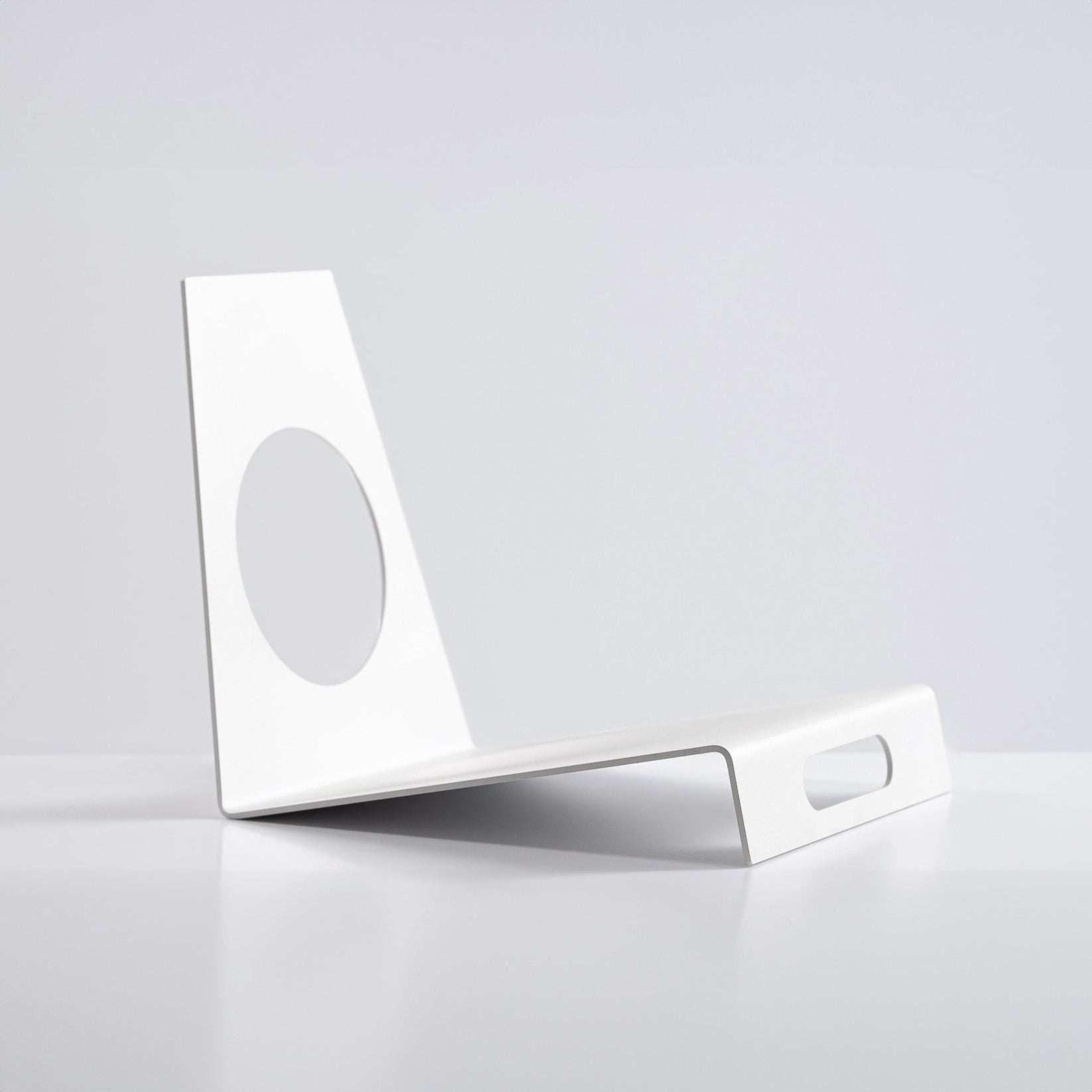 Empty White Hand-Welded Metal Modern LP Vinyl Record Display Stand. 