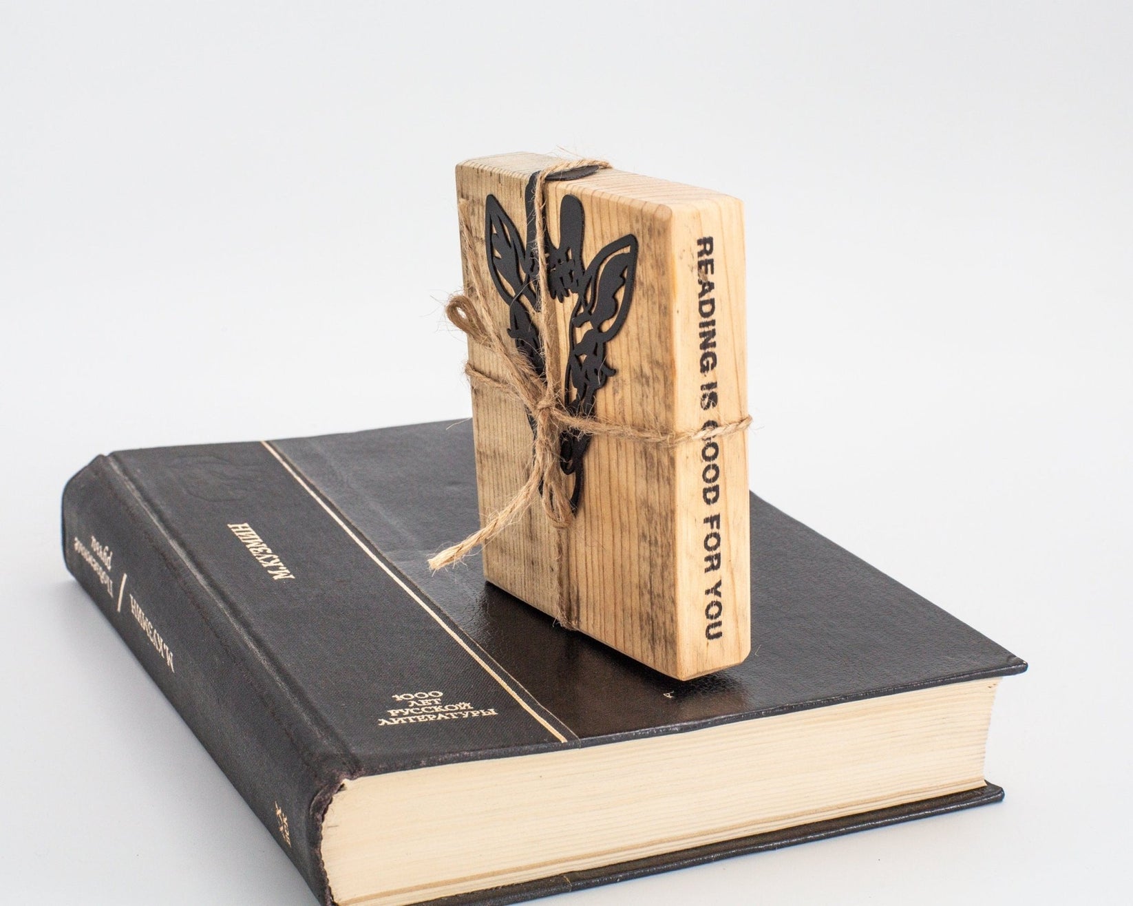 Giraffe Head metal bookmark with the engraved wooden gift block it ships with