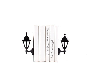 Vintage Street Lantern Bookends – laser-cut powder-coated steel, photo 1